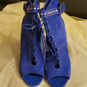 Womens shoes